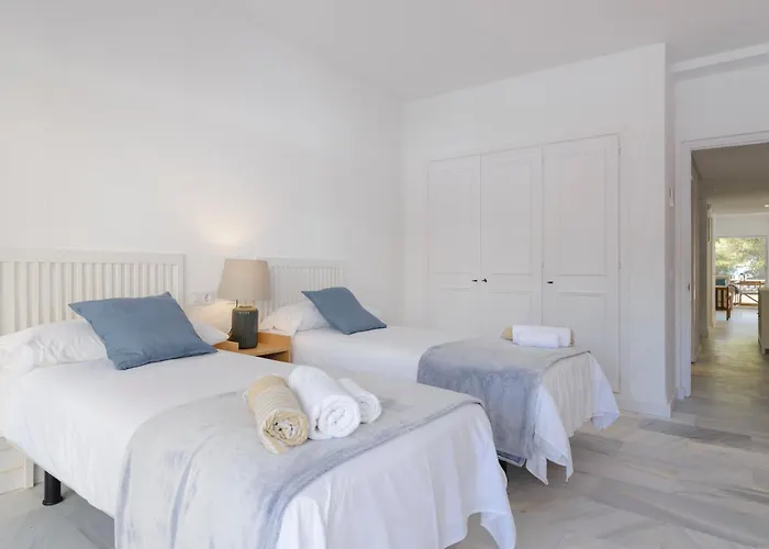 Jardines Del Mar Apartments